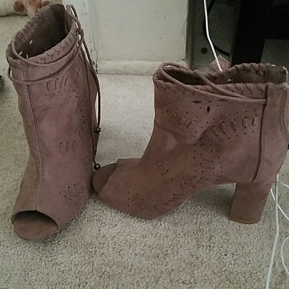 Boot Heels